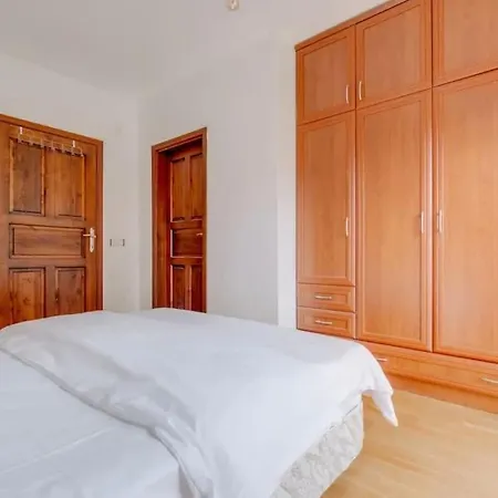 Sapanca Genis Gol Manzarali Sakarya (Marmara)